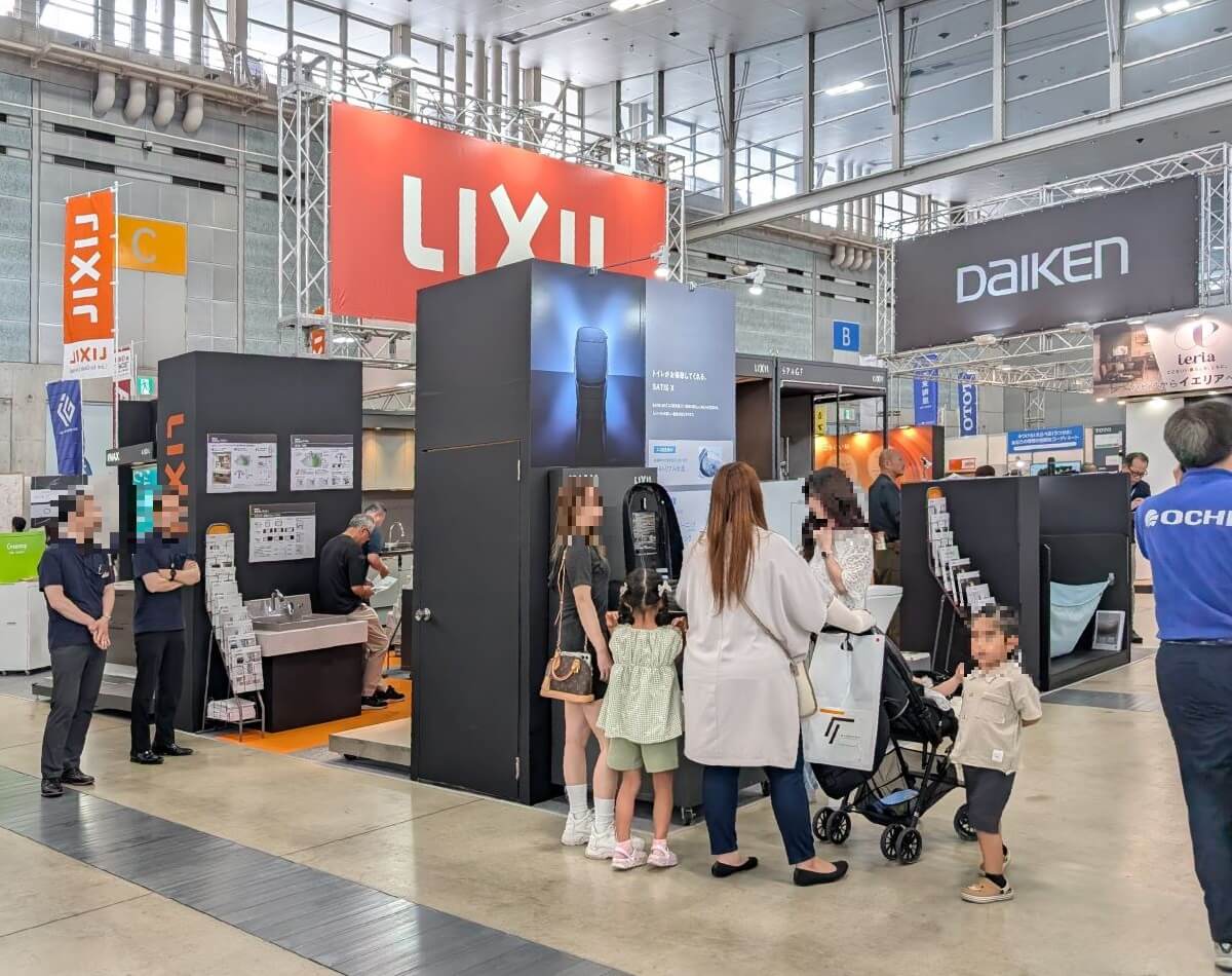 LIXIL様のブース写真